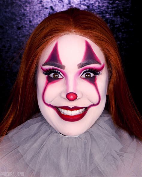 Pennywise Makeup Tutorial: Scary Clown Halloween Costume [VIDEO]