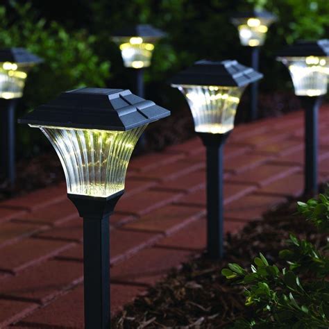 15 Different Outdoor Lighting Ideas for Your Home (All Types)