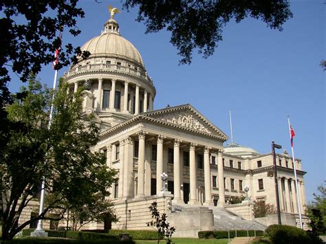 File:Mississippi New State Capitol Building in Jackson.jpg - Wikimedia ...