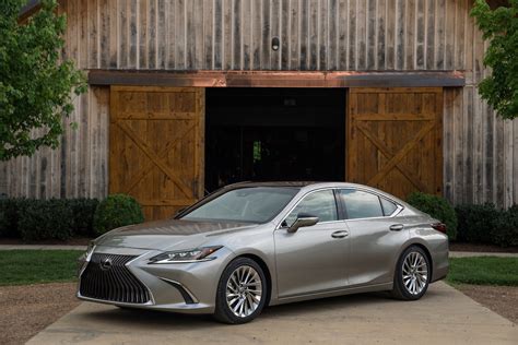 First Drive: 2019 Lexus ES 350 - The Detroit Bureau