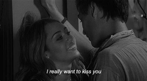 kiss gifs Page 606 | WiffleGif