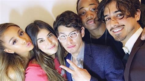 Ariana Grande Reunites With 'Victorious' Cast For Epic Birthday Party ...