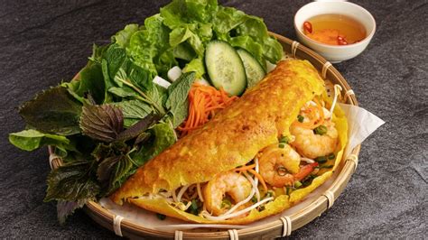 Bánh Xèo: The Delectable Vietnamese Crepes You Should Know