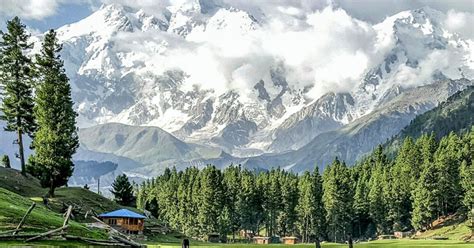 Best Pakistan Hiking Tours | 10Adventures