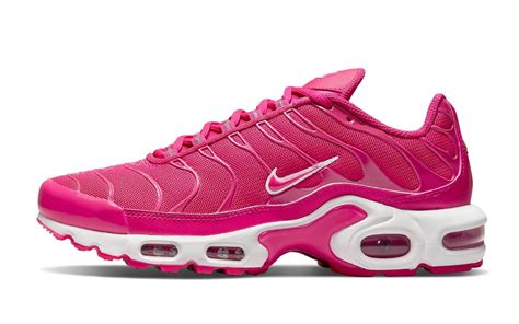 Available Now // Nike Air Max Plus "Pink Prime" | HOUSE OF HEAT