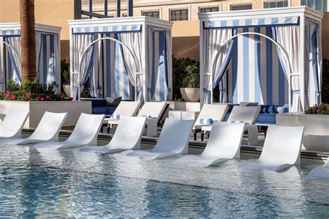 Las Vegas Pool Cabanas and Daybeds | Private Cabanas