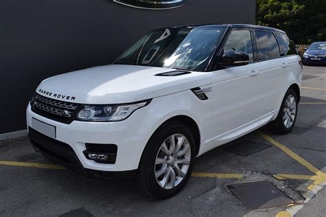 Range Rover Sport - Gloss White - Reforma UK