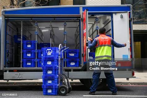 261 Tesco Delivery Stock Photos, High-Res Pictures, and Images - Getty ...