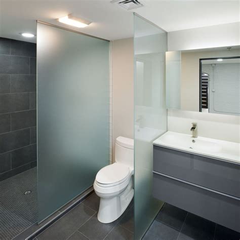 Pin on Ванная | Bathroom partitions, Bathroom design, Glass bathroom