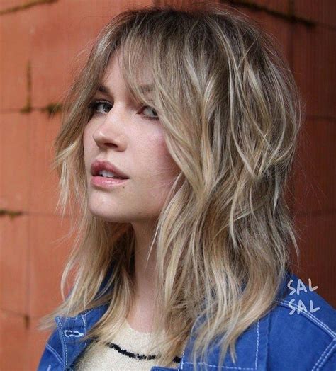 70 Must-Try Medium Shag Haircut Ideas for 2024 | Cabelo, Cortes de ...