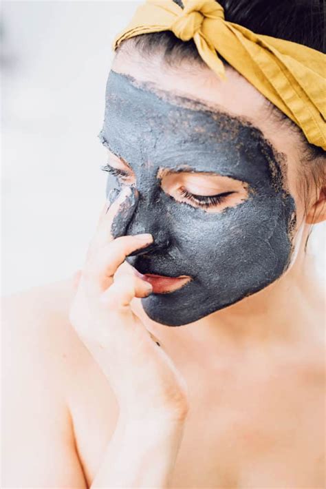 13 Detoxifying Charcoal Face Masks You Can Make at Home | Hello Glow