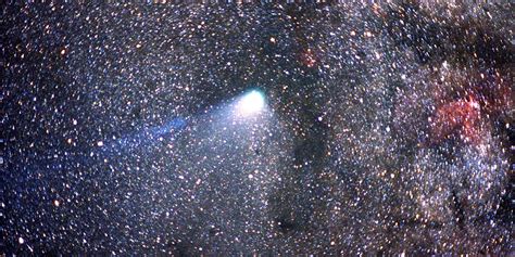 Halley's comet: a beautiful blur of light - Science Musings