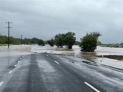 Don't drive through flooded roads | Mirage News