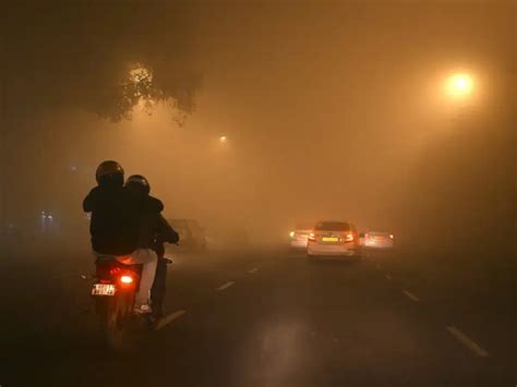 Delhi smog: Expert lists reasons how toxic air is affecting human lungs ...