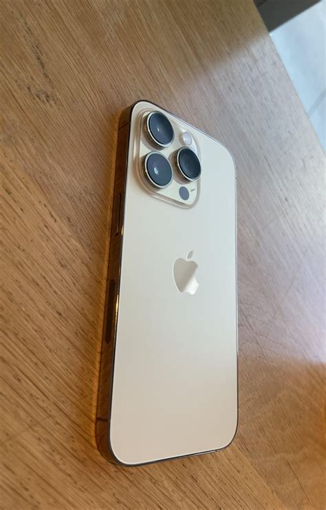 iPhone 14 Pro GOLD! (Gold Vs Silver) : r/iPhone14Pro