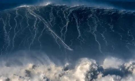 Riding the giant: big-wave surfing in Nazaré - Nexus Newsfeed