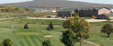 Deer Valley Lodge - Blending Wild Prairies, Wildlife and Challenging Golf