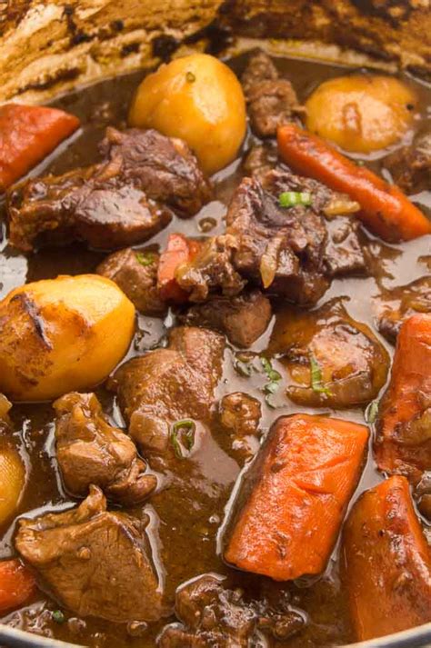 Irish Lamb Stew Guinness Recipe [VIDEO] - West Via Midwest