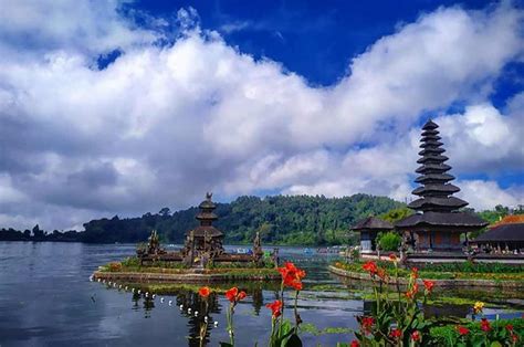 Danau Beratan Bedugul Tabanan Bali – Daya Tarik, Lokasi & Harga Tiket ...