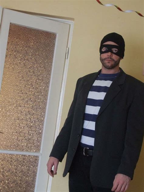 robber costume | Robber costume, Fashion, Blazer