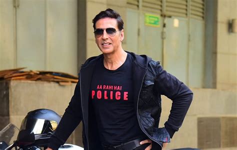 Sooryavanshi: Fans of Akshay Kumar celebrate the film’s release like a ...