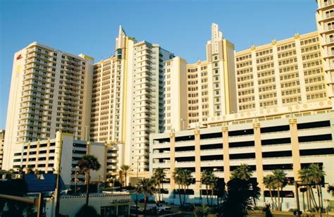 Wyndham Ocean Walk (Daytona Beach, FL) - Resort Reviews ...