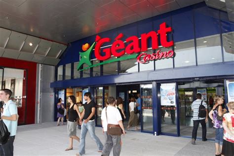 Ocado Group extends partnership with Groupe Casino in France