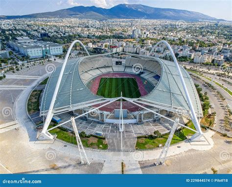 Vista Aérea Icônica Sobre O Estádio Olímpico Oaka Em Atens Grécia ...