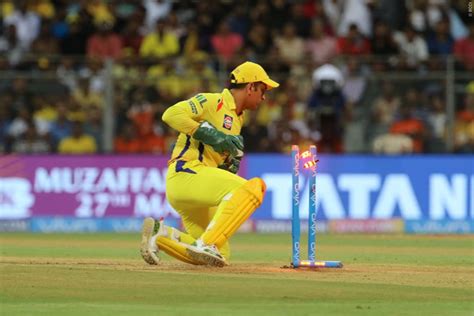 MS Dhoni sets record for most stumpings in IPL - CRICPUR