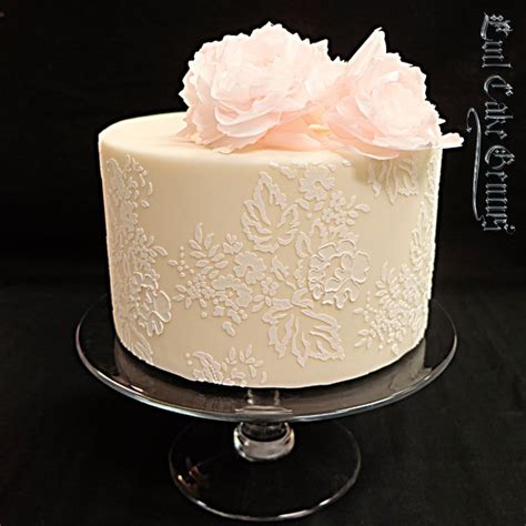 Chantilly Lace Leaf Stencil - Evil Cake Genius