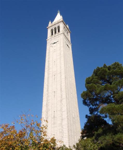 What is an Ivory Tower? (with pictures)