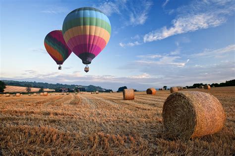 National Balloon Ascension Day (January 9th) – Days Of The Year