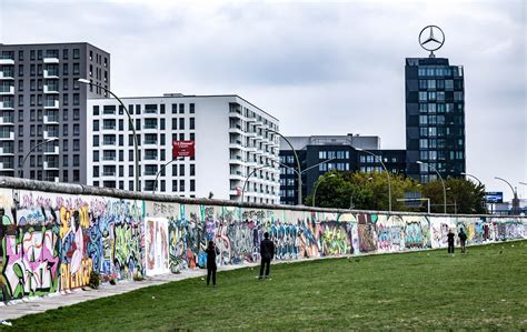 The Best Places To Take Photos Of The Berlin Wall