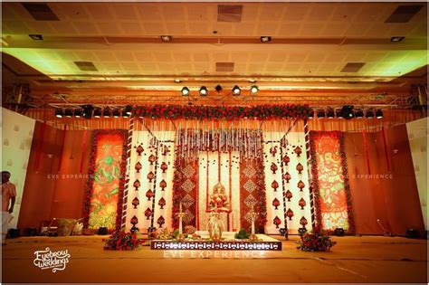 Hindu wedding stage in Kerala | Wedding stage decorations, Wedding ...