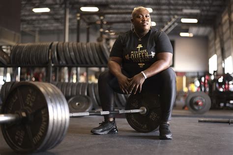 Powerlifter Mother Of Two Sets A New Deadlift World Record | Essence