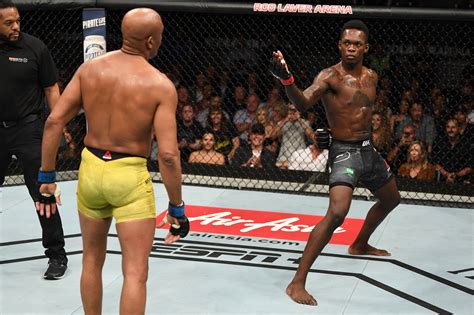 Israel Adesanya, Kelvin Gastelum to fight for interim title