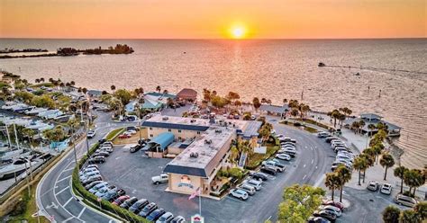 Inn on the Gulf from $156. Hudson Hotel Deals & Reviews - KAYAK