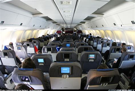 United Boeing 767 Interior