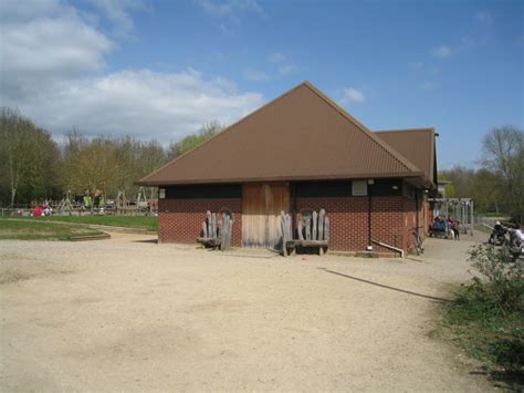 Thatcham Nature Discovery Centre © Mr Ignavy cc-by-sa/2.0 :: Geograph ...