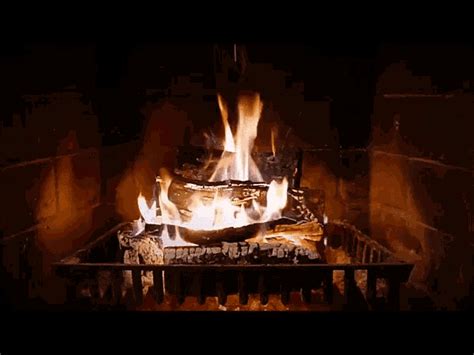 Yule Log Fireplace GIF - YuleLog Fireplace Flames - Discover & Share GIFs