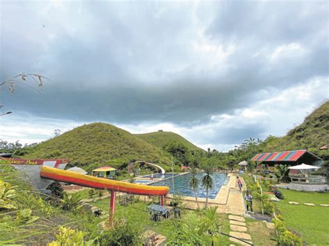 Chocolate Hills resort 'temporarily closed until further notice'