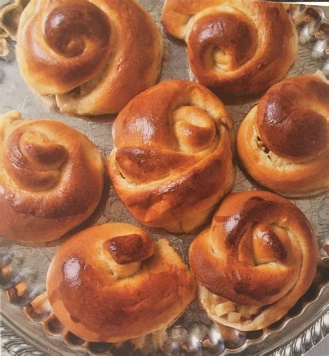 Apple and Honey Challah Rolls Recipe | Edible Indy