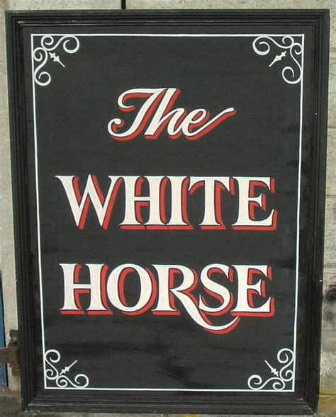 Pub Signs - Spectrum Signs - Traditional Signwriters