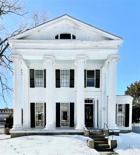 Greek Revival House – Buildings of New England