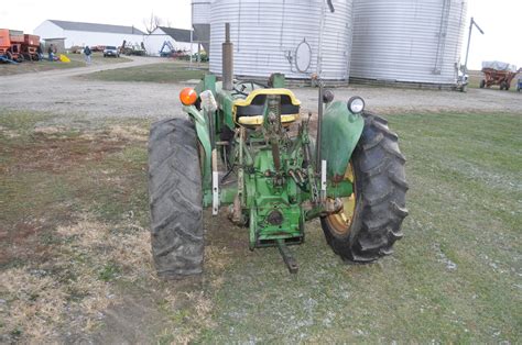 John Deere 1020 Tractor, with John Deere 37 Loader, 3 point, 1 hyd ...