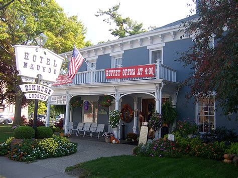 Great River Road Illinois - - Hotel Nauvoo