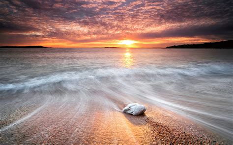 Beach stone sunset wallpaper | 2560x1600 | #29253