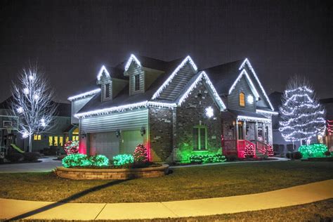 40 Outdoor Christmas Lights Decorating Ideas – All About Christmas