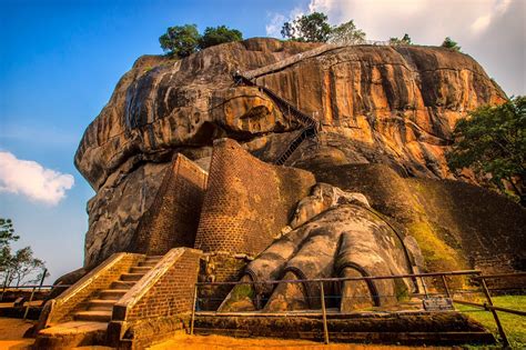 Amazing 'Sigiriya'- 'Lion Rock' Fortress In Sri Lanka With Frescoes ...