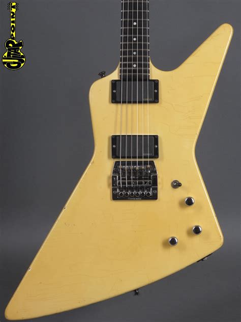 1985 Gibson Explorer - White w/ EMG´s-Vi85GiEXWht580EMG